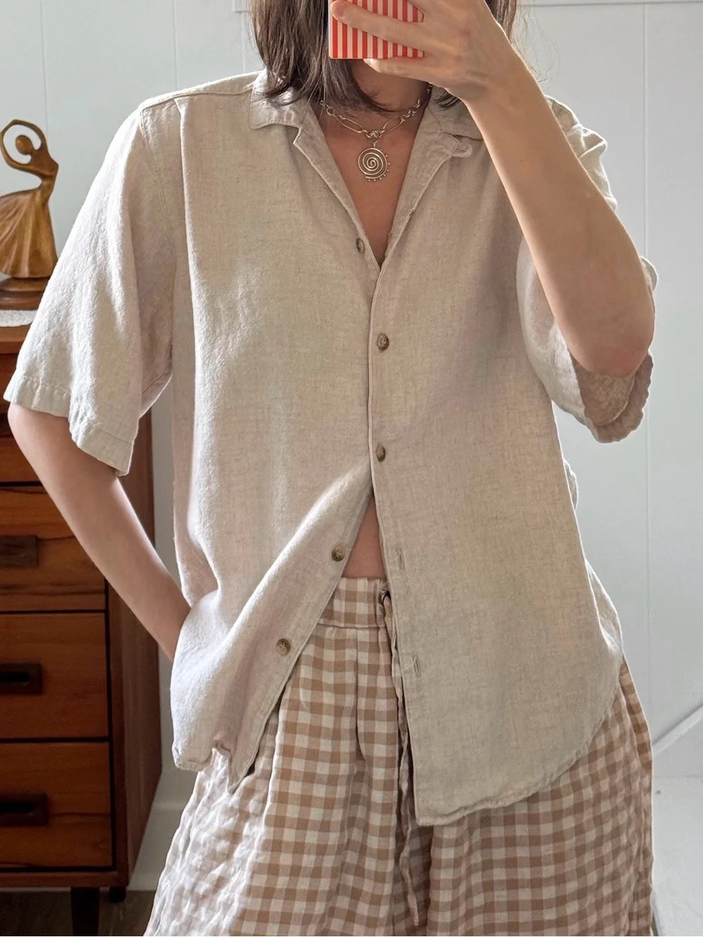 Vintage Linen Rayon Short-Sleeve Button-Up Shirt Beige | Oversized Relaxed Fit - Picture 1 of 6